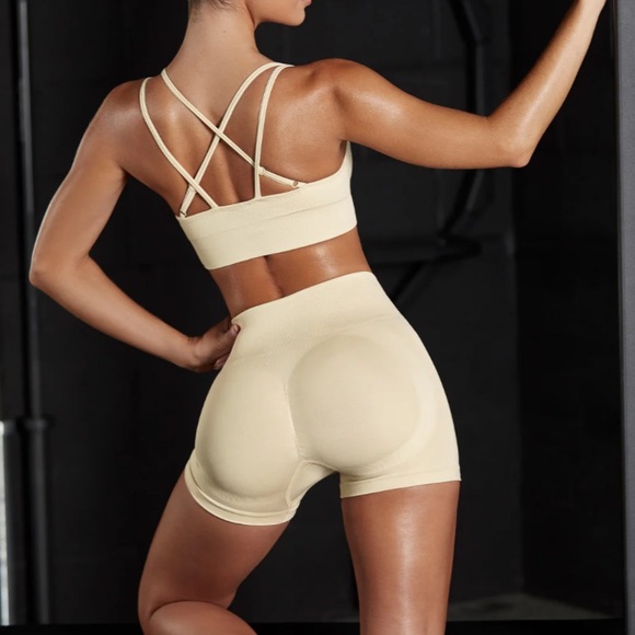 bo + tee Invigorate high waist shorts - Picture 5 of 8